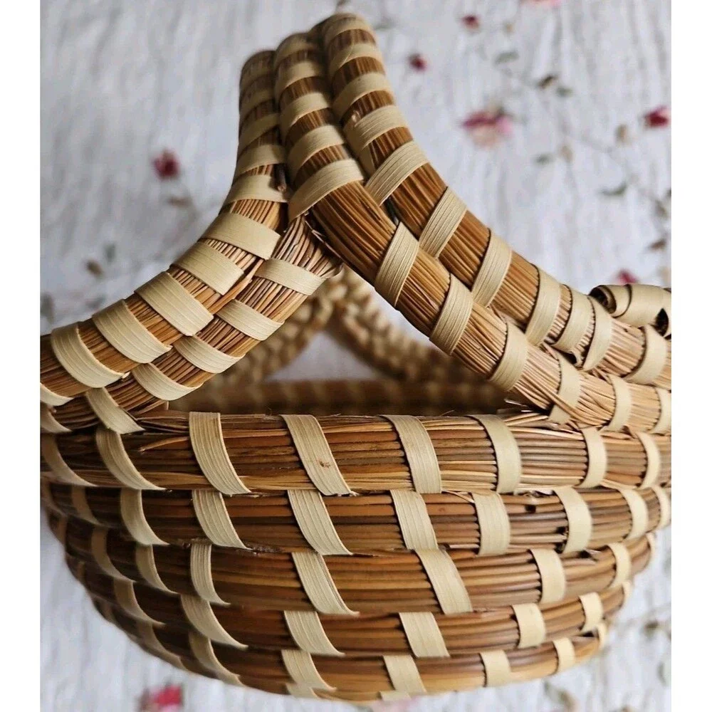 Vintage 90's Charleston South Carolina Sweetgrass Gullah Geechee Basket EUC